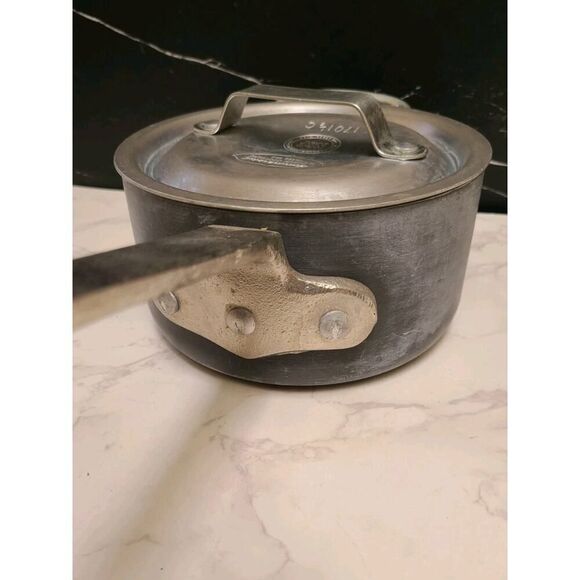 Calphalon Commercial Aluminum Cookware hard anodized 1½ QT sauce pan w lid GUC - Picture 6 of 11